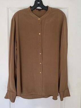 St. John Camel Silk-Feel Button Front Blouse Gold Buttons Size 14